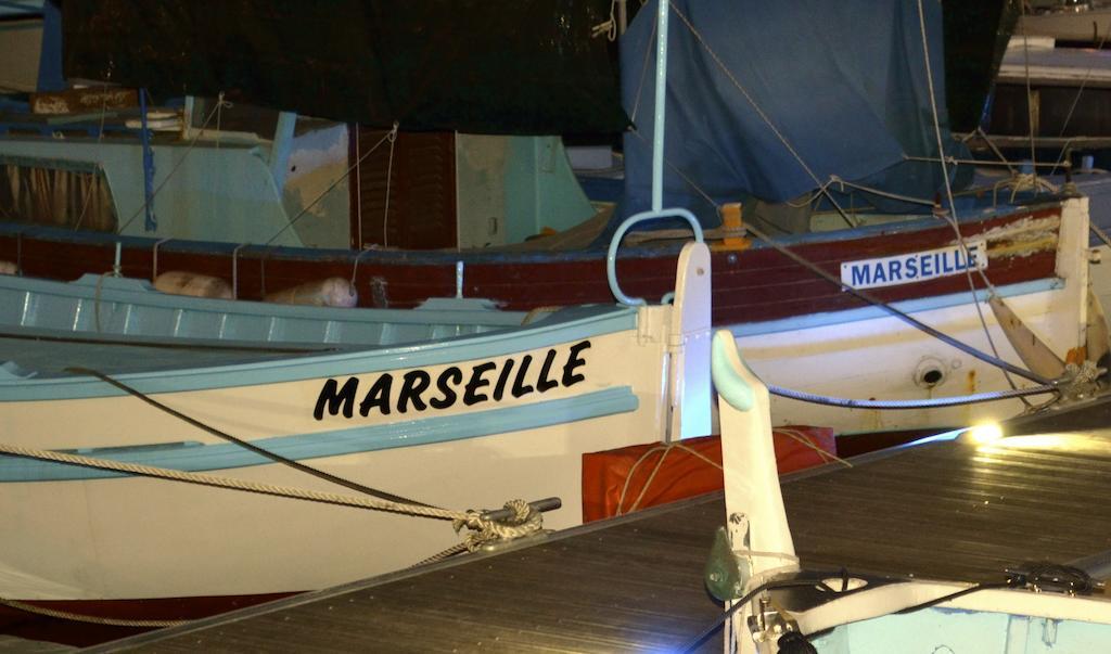 Apartamento Les Mats Du Port Marsella Exterior foto